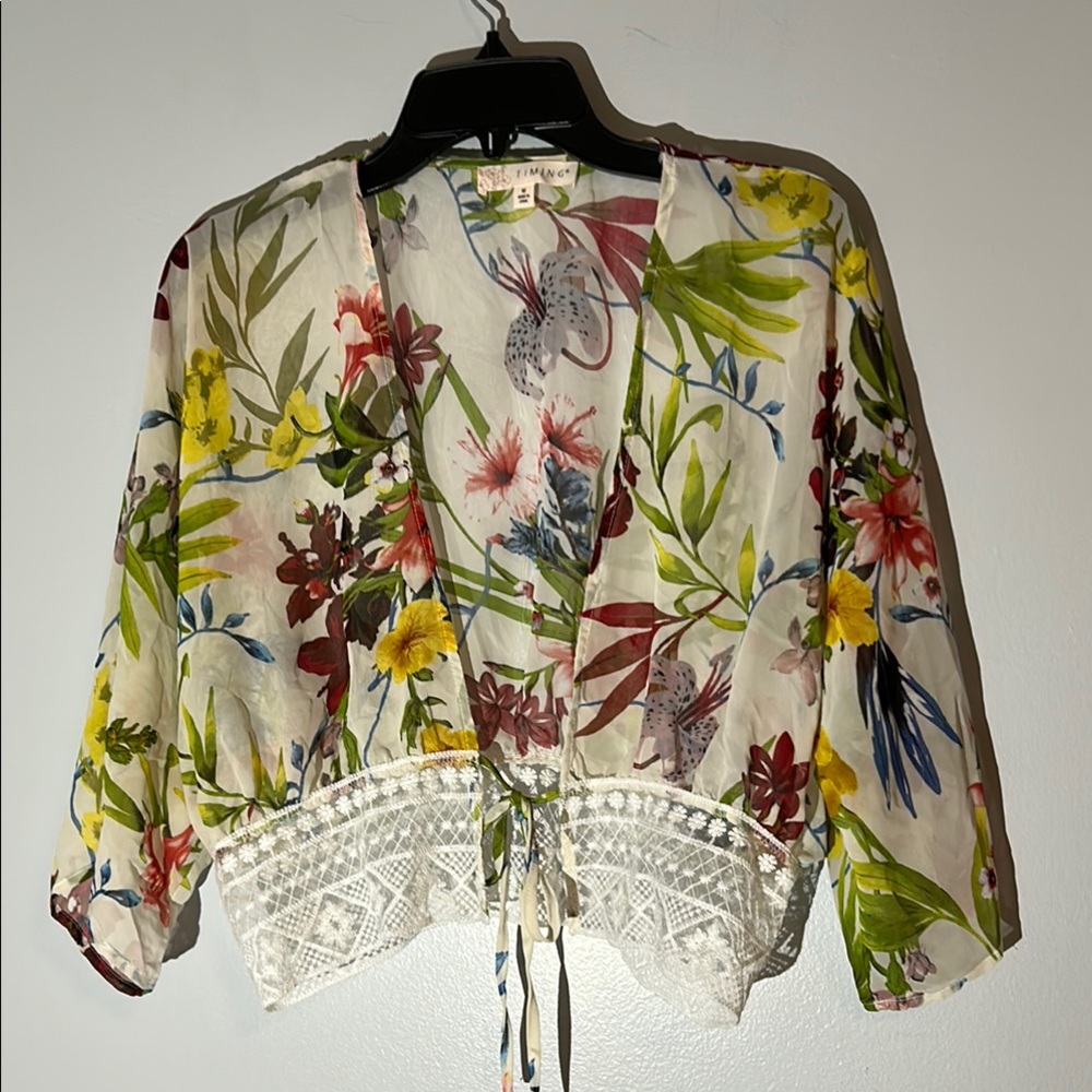 Timing‎ Multicolor Floral Sheer Blouse Cropped size M